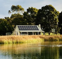 The Lake House Retreat - Yamba Accommodation