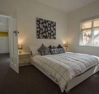 Cowan Street Bungalow - Yamba Accommodation