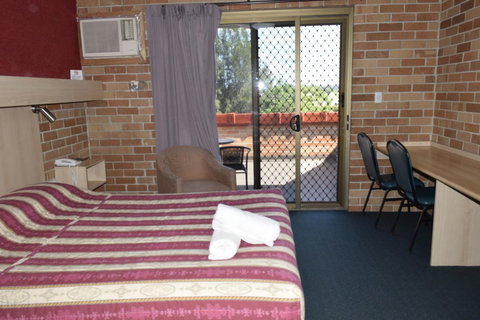 Windsor Terrace Motel - Yamba Accommodation 3