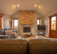 Lucy's Cottage - Yamba Accommodation
