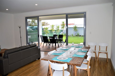 Eastern Breeze - Yamba Accommodation 3