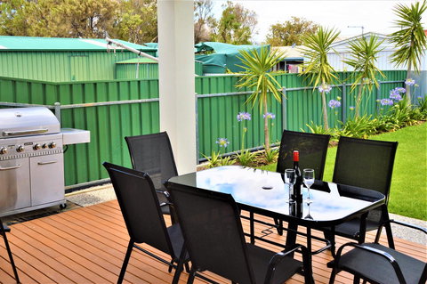 Eastern Breeze - Yamba Accommodation 8