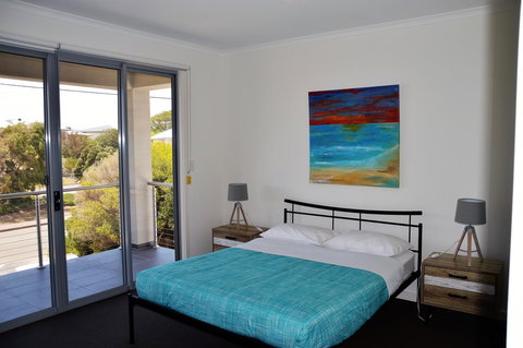 Eastern Breeze - Yamba Accommodation 26
