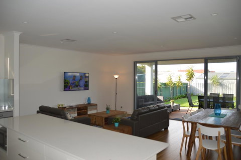 Eastern Breeze - Yamba Accommodation 20