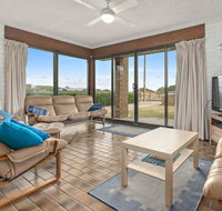 Sun  Surf Aldinga Beach Apartment - Yamba Accommodation