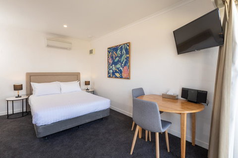 Bay 10 - Suites And Apartments - Yamba Accommodation 8