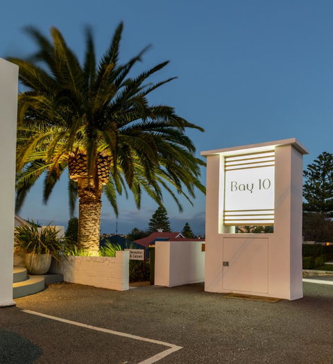 Bay 10 - Suites And Apartments - Yamba Accommodation 16