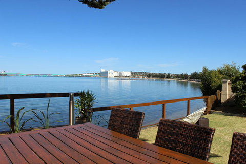 Bay 10 - Suites And Apartments - Yamba Accommodation 30