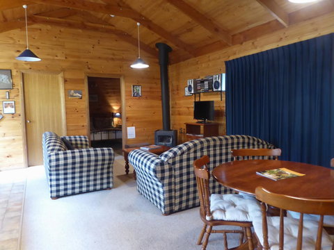 Molly's Chase - Yamba Accommodation 1