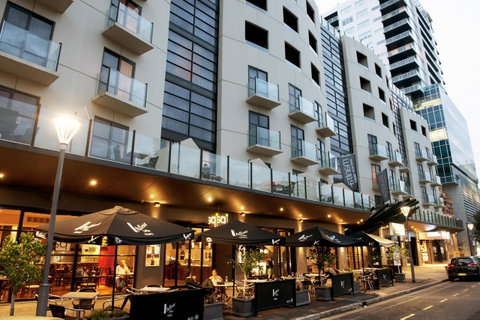 Mantra Hindmarsh Square - Yamba Accommodation 3