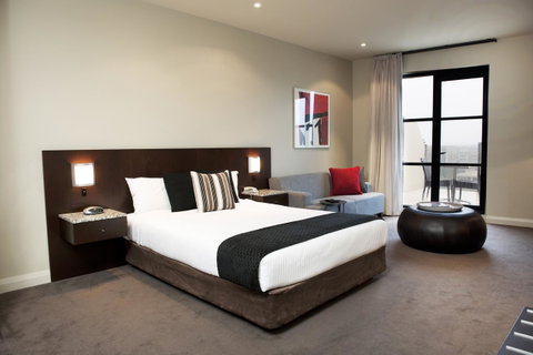 Mantra Hindmarsh Square - Yamba Accommodation 12