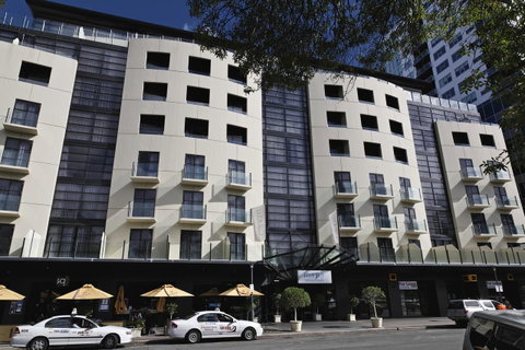 Mantra Hindmarsh Square - Yamba Accommodation 20