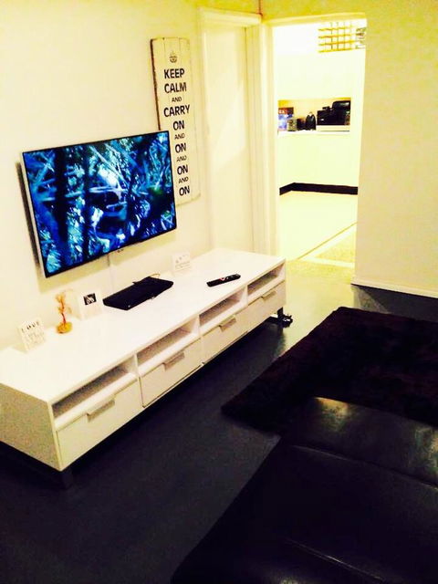 A Rose By The Park - Yamba Accommodation 17