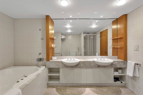 Stamford Plaza Adelaide - Yamba Accommodation 20