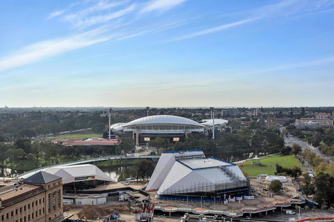 Stamford Plaza Adelaide - Yamba Accommodation 12