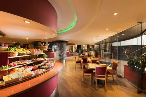 Stamford Plaza Adelaide - Yamba Accommodation 3