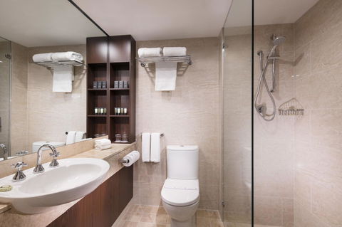 Stamford Plaza Adelaide - Yamba Accommodation 9
