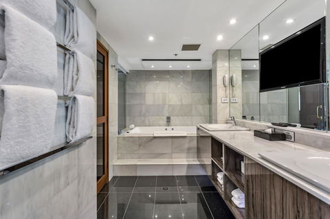 Stamford Plaza Adelaide - Yamba Accommodation 42