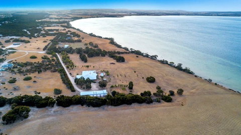 Doyles On The Bay - Yamba Accommodation 4