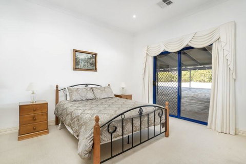 Doyles On The Bay - Yamba Accommodation 25