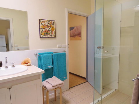 Kestrel Downs - Yamba Accommodation 11