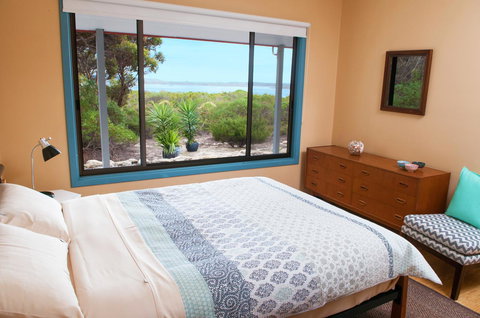 Kestrel Downs - Yamba Accommodation 9