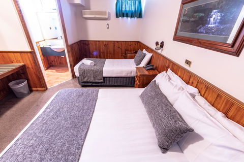 Astor Inn - Yamba Accommodation 9