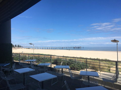 Beachside Luxury Getaway In Glenelg - Yamba Accommodation 19