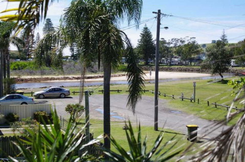 Bellhaven 1, 17 Willow Street - Yamba Accommodation 6