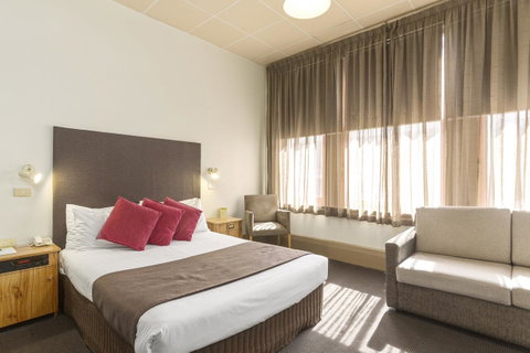 Adelaide Paringa - Yamba Accommodation 2