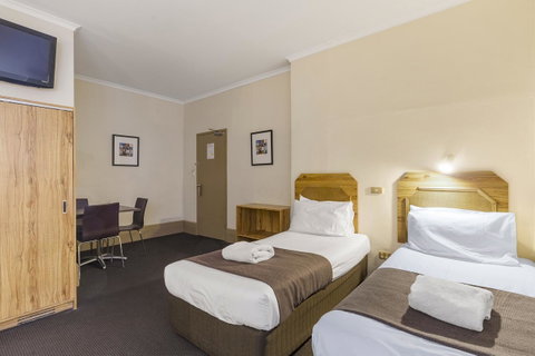 Adelaide Paringa - Yamba Accommodation 10