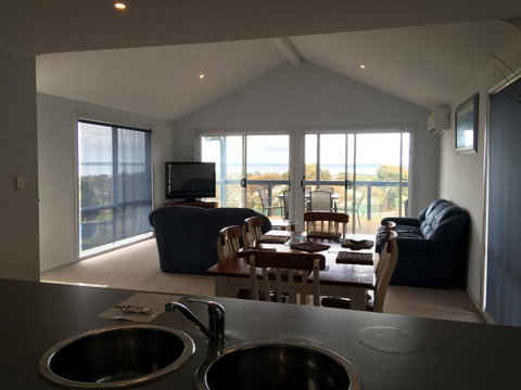 Kangaroo Island Bayview Villas - Yamba Accommodation 16