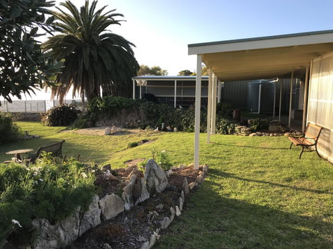 Hydeaway Bay - Own Private Bay + Kayaks - Yamba Accommodation 22
