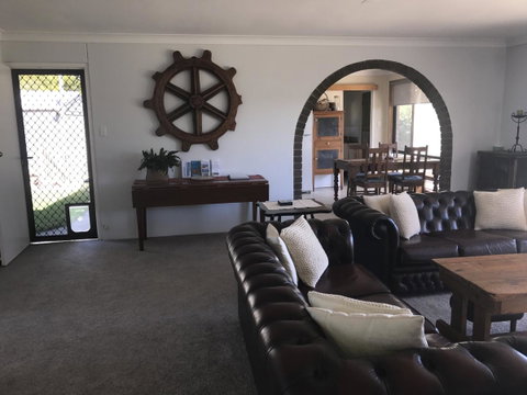 Hydeaway Bay - Own Private Bay + Kayaks - Yamba Accommodation 6