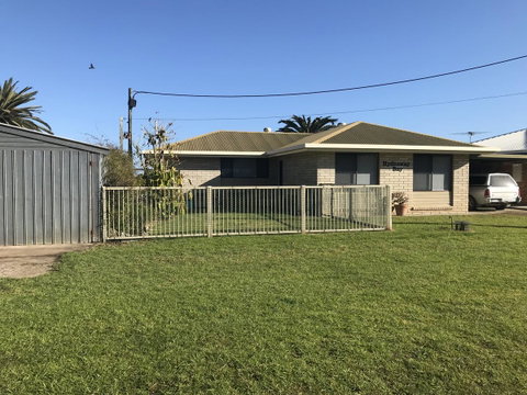 Hydeaway Bay - Own Private Bay + Kayaks - Yamba Accommodation 4