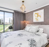 Heart of Glenelg BnB - Yamba Accommodation