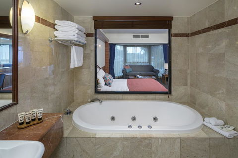 Arkaba Hotel - Yamba Accommodation 12