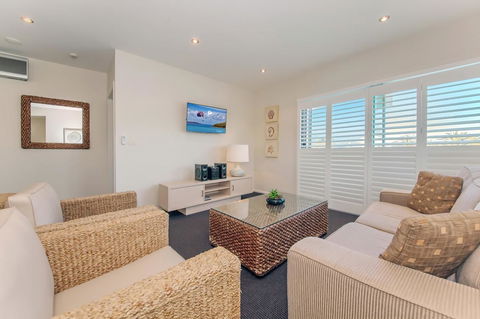Pacific Blue 278-265 Sandy Pt Rd- Dual Key Access, Wifi, Linen And Air Conditioning - Yamba Accommodation 4