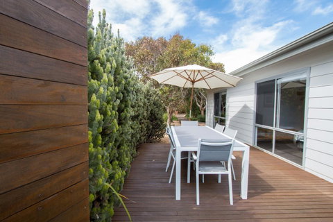 Coorong Waterfront Retreat - Yamba Accommodation 16