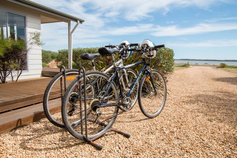 Coorong Waterfront Retreat - Yamba Accommodation 5