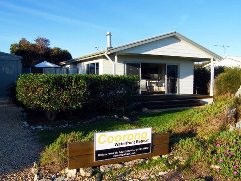 Coorong Waterfront Retreat - Yamba Accommodation 14