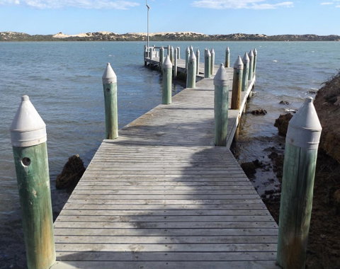 Coorong Waterfront Retreat - Yamba Accommodation 33