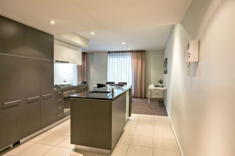 Adelaide DressCircle Apartments - North Terrace - Yamba Accommodation 30