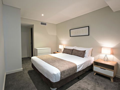 Adelaide DressCircle Apartments - North Terrace - Yamba Accommodation 24