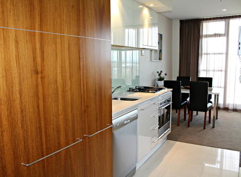 Adelaide DressCircle Apartments - North Terrace - Yamba Accommodation 29