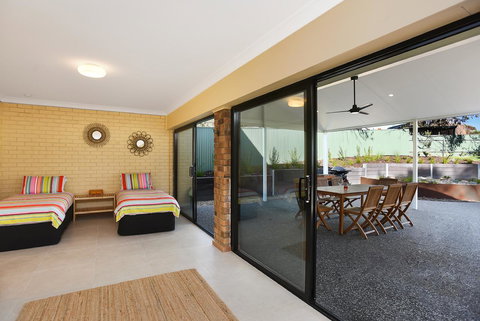 Port Of Call - Port Willunga - C21 SouthCoast Holidays - Yamba Accommodation 22
