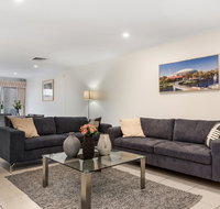 Close to City - Spacious 3 Bedroom Townhouse - Yamba Accommodation