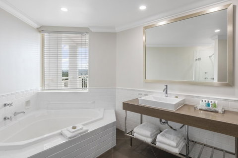 Crowne Plaza Terrigal Pacific, An IHG Hotel - Yamba Accommodation 37