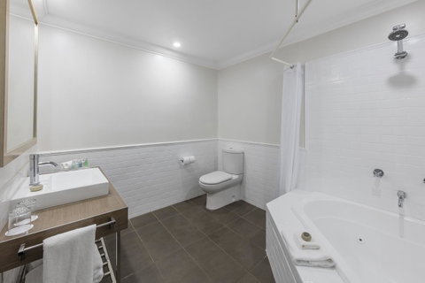 Crowne Plaza Terrigal Pacific, An IHG Hotel - Yamba Accommodation 32