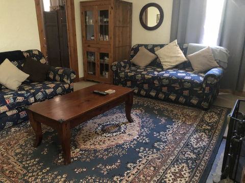 Blyth Cottage Burra - Yamba Accommodation 12